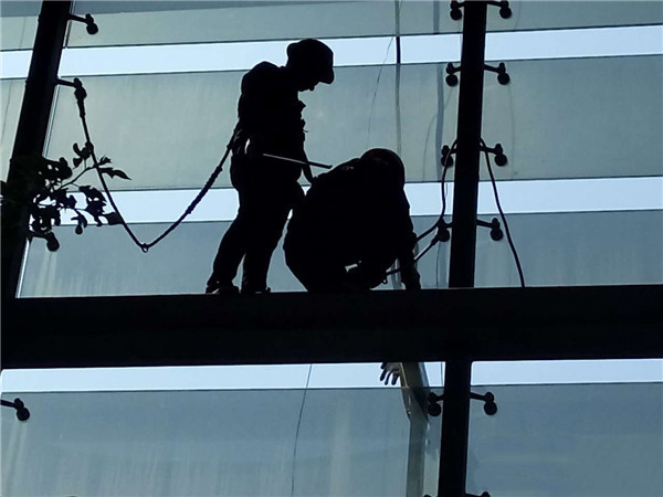 亮化工程設(shè)計和亮化工程施工怎樣做才能節(jié)省成本？